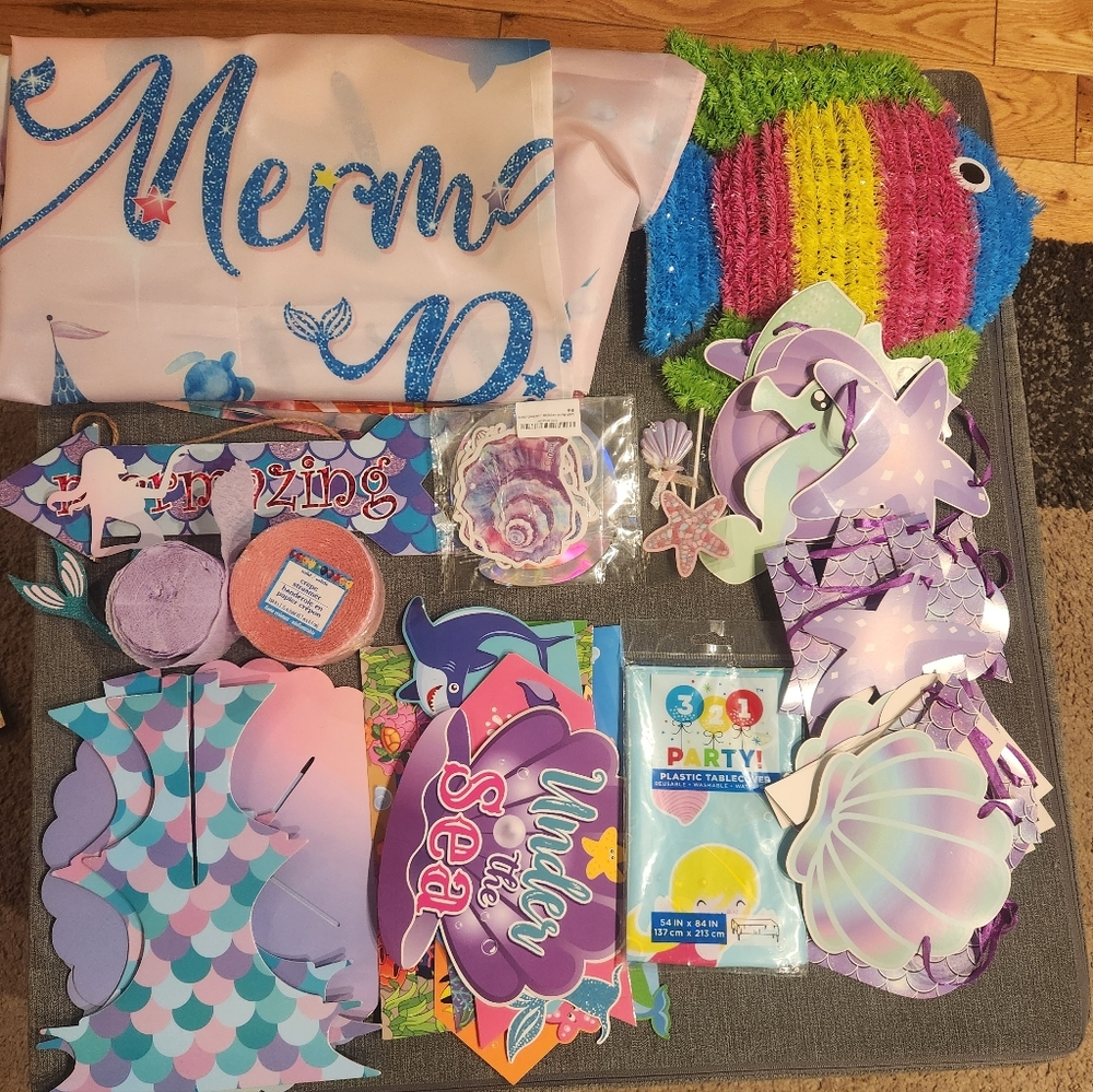 BIG MERMAID PARTY LOT!! EXCELLENT CONDITION